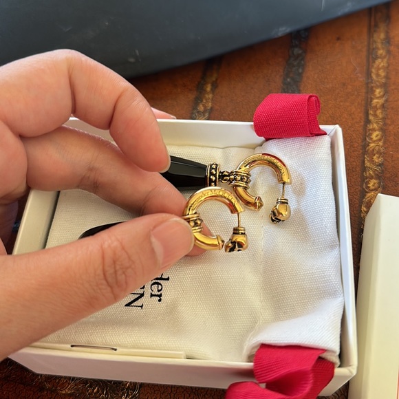 NWT Alexander McQueen black and gold earrings (pair) - Picture 2 of 4